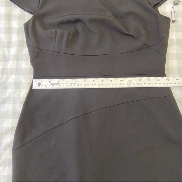 Adrianna Papell black sheath dress sleeveless flattering v-neck stretchy size 6 - Picture 12 of 16